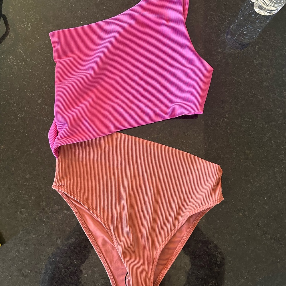 L One-Shoulder Swim